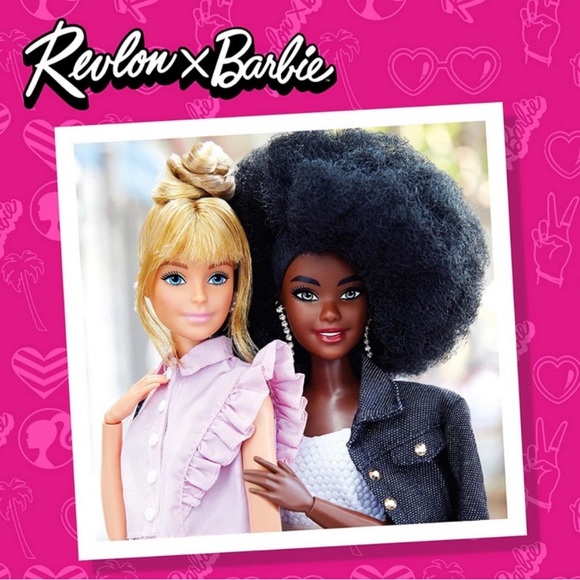 Revlon x 💕BARBIE💕 Compact Mirror *Limited Edition* - Picture 6 of 12